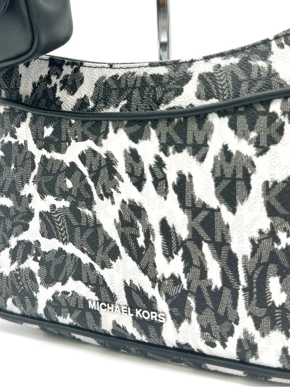 Michael Kors Jet Set Medium Leopard Logo Crossbody Bag W Case for Apple AirPods